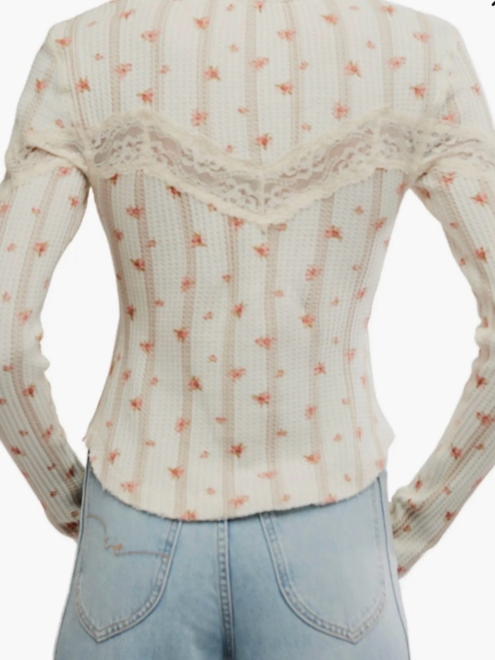 Free People
Let's Party Floral Lace Trim Cotton Waffle Knit Button-Up Top - Picture 4 of 6